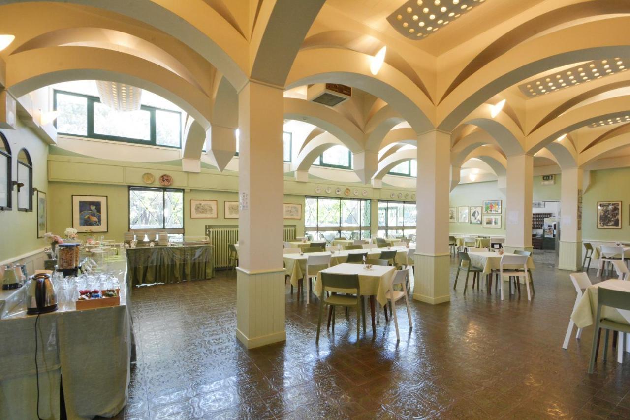 Hotel Maddalena Marina di Ravenna Exterior photo